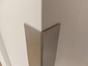 Narożnik ochronny 40 mm / 40 mm, ze stali nierdzewnej AISI 430 - długość 1,5 m 